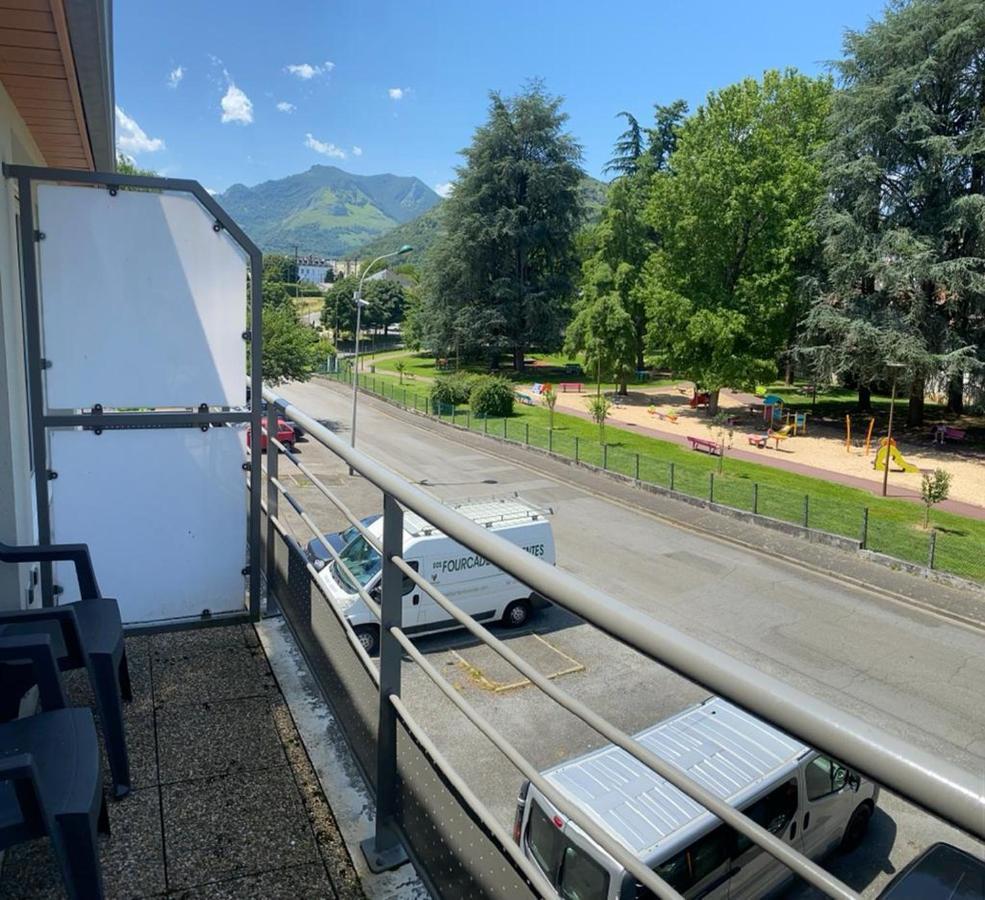 Les Ecrins Apartment Лурд Екстериор снимка