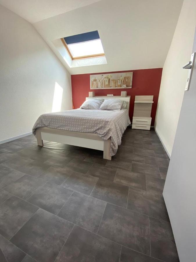 Les Ecrins Apartment Лурд Екстериор снимка